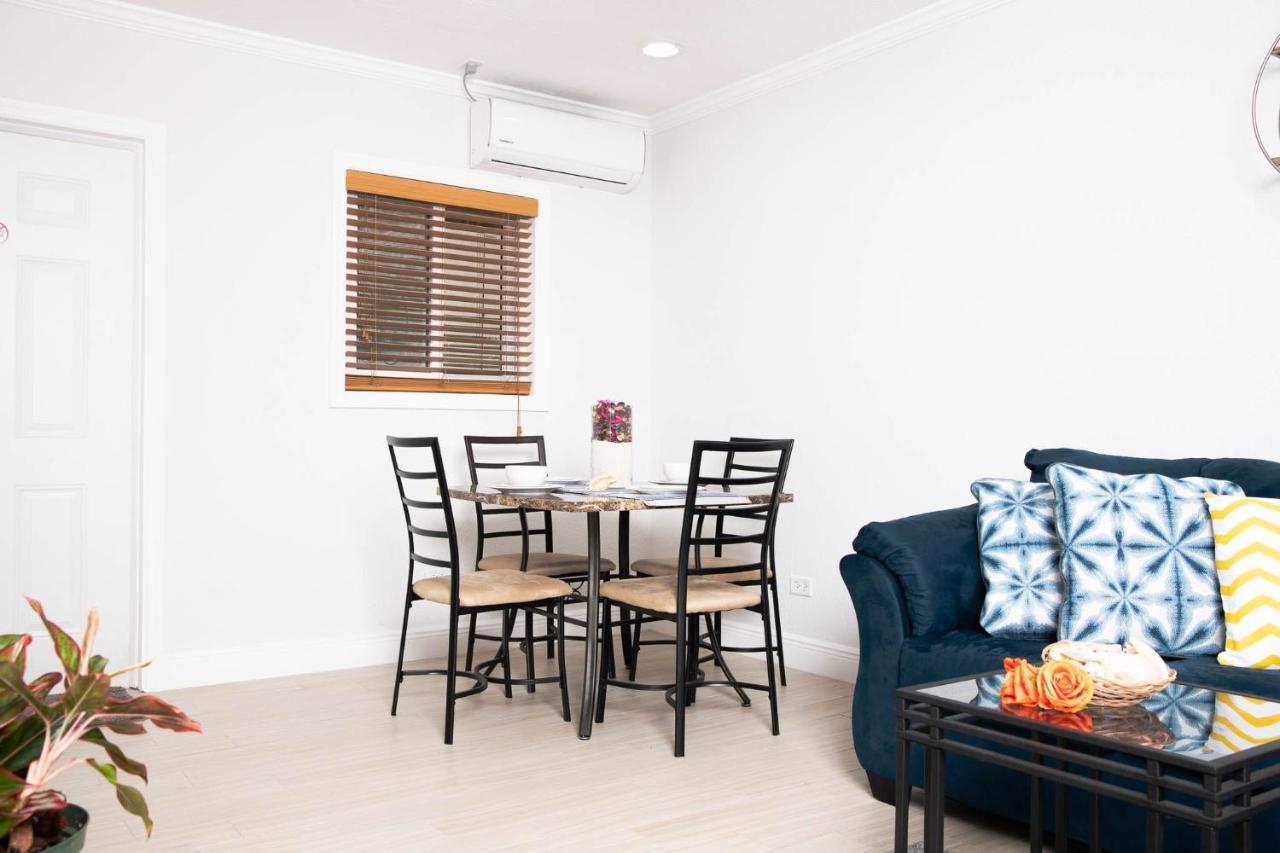 Sheer Bliss Beachview Apt #2 George Town Exterior foto